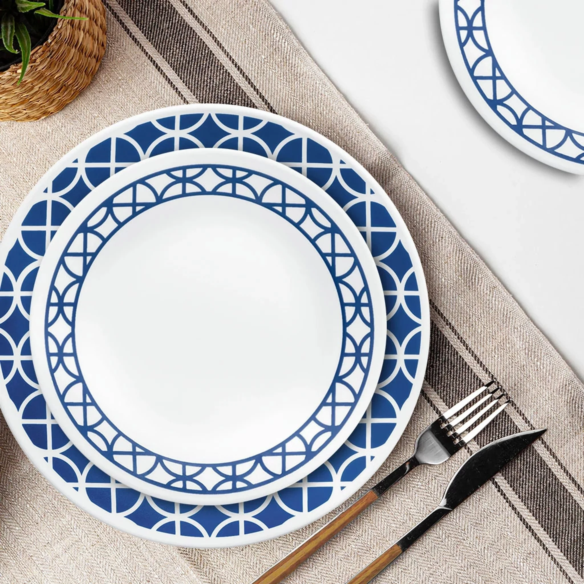 Corelle® Versatile Cobalt Circles 16-piece Mugless Dinnerware Set, Service for 4 - Image 4